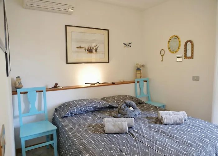 Magnoliaalmare-beachfront With Spacious Terrace Appartement