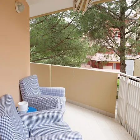 Magnoliaalmare-beachfront With Spacious Terrace *