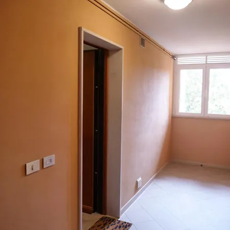 Magnoliaalmare-beachfront With Spacious Terrace Apartman *