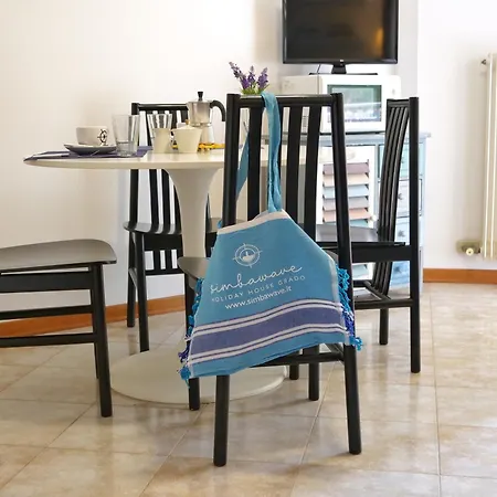 Apartment Magnoliaalmare-beachfront With Spacious Terrace *