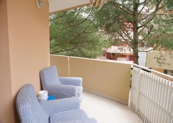 Magnoliaalmare-beachfront With Spacious Terrace *