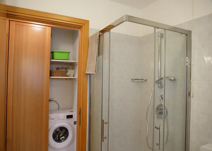 Magnoliaalmare-beachfront With Spacious Terrace *